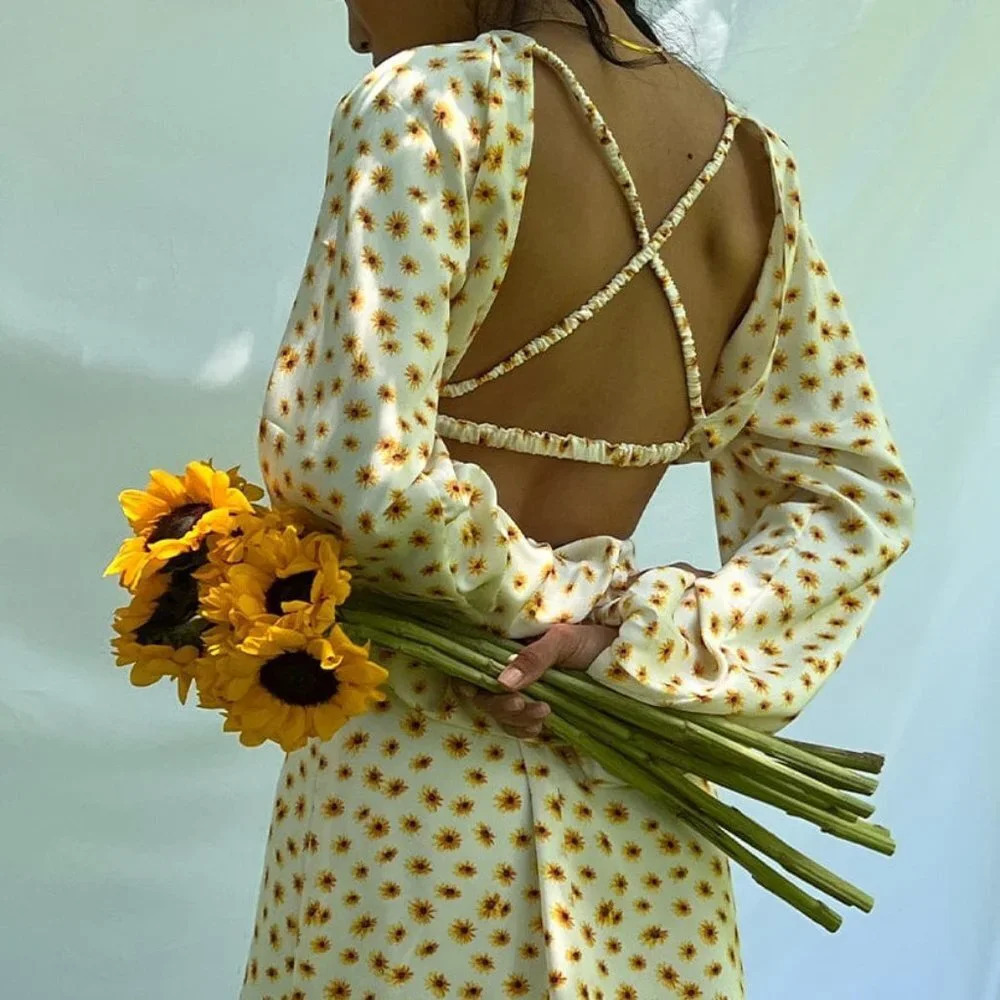 WEWOREWHAT Billow Sleeve Flower Top